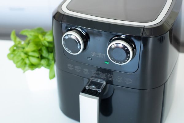 ФРИТЮРНИК С ГОРЕЩ ВЪЗДУХ AIR FRYER FA-5053