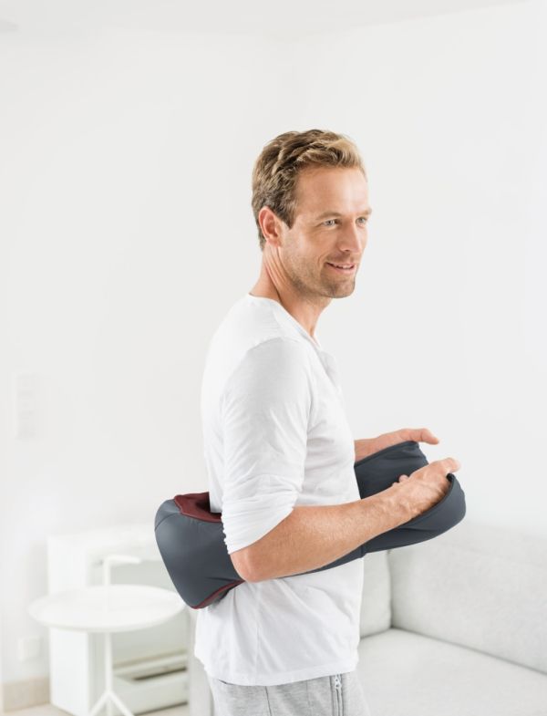 Масажор Beurer MG 151 3D Shiatsu massager;for shoulders, neck, back and legs; 3D massage heads; 8 rotating Shiatsu massage heads; Clockwise/anti-clockwise rotation; 3 levels; automatic switch-off; light and heat function