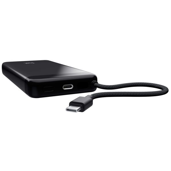 Външна батерия TRUST Fiera 20.000 Powerbank Fixed Cable