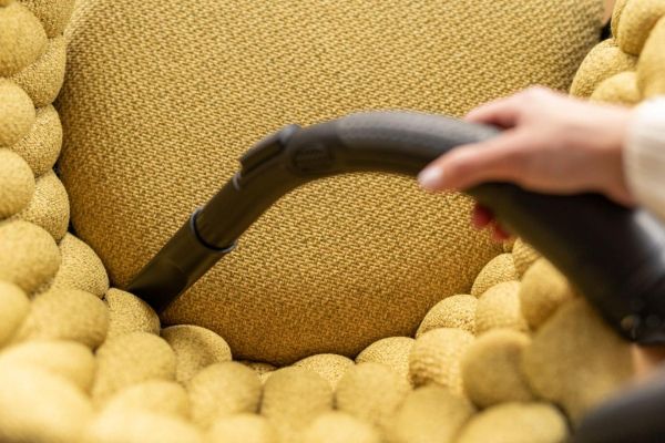 Прахосмукачка Gorenje VCE22G4HGR – 750W, 212W всмукателна мощност, HEPA E12, тиха работа 65 dB