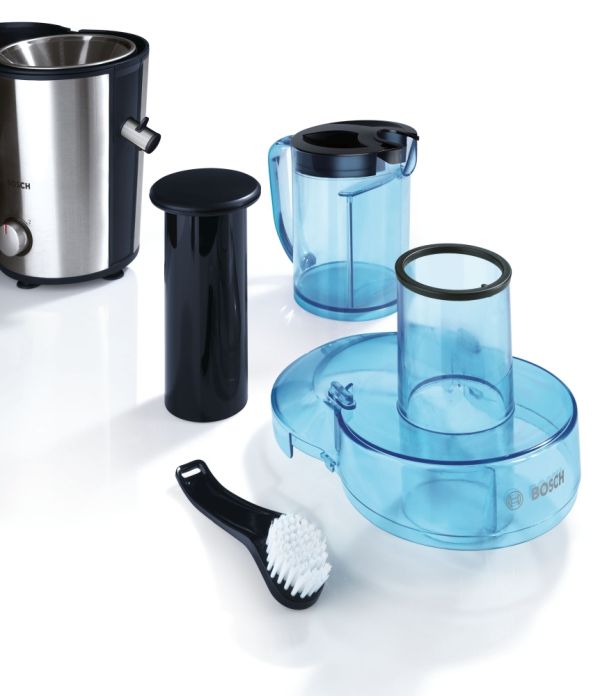 Сокоизстисквачка Bosch MES3500, Centrifugal juicer 700 W, 2 speeds, 2 lt pulp container, 1.25 ltr juice container & foam separator, XL feeding tube (73 mm), ceramic knife, s/s sieve, s/s body, die-cast aluminum clamps, juice outlet with drip-stop and made