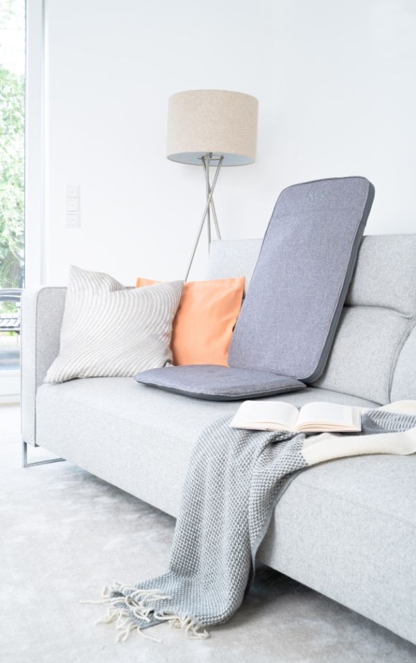 Масажор Beurer MG 202 Shiatsu seat cover, Extra-light & slim back cover; 4-head massage system; Modern design and high-quality material; LED light; One-button operation