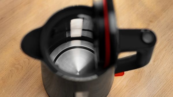 Електрическа кана Bosch TWK1M123, MyMoment Plastic Kettle, 2400 W, 1.7 l, Cup indicator, Limescale filter, Triple safety function, Black