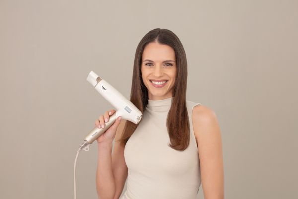 Сешоар Beurer HC 150 FusionDry Pro Hair dryer - Powerful, brushless motor, Ergonomic folding handle, Ion function, 3 heat & blower settings, cold air, Extra quiet, EasyClick - Magnetic attachments, LCD display, Bag