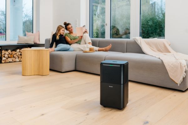 Влагоабсорбатор Beurer LE 150 Air Dehumidifier, up to 12 litre/day; rooms  30 m2 (72 m3); Laundry drying function; Removable tank: 2.0 l; Automatic mode; Night mode; Timer;  2 fan levels; Environmentally friendly refrigerant R290