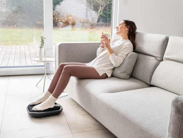 Масажор Beurer FM 70 Soothing Shiatsu foot and back massage; Heat function; 18 Shiatsu massage heads; 3 massage speeds; Removable and washable cover