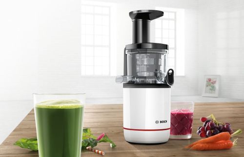 Сокоизстисквачка Bosch MESM500W, Slow juicer VitaExtract 150 W, 55 rpm, 1 speed + reverse function, tritan screw, MixControl lever, juice container 1 l, pulp container 1,3l, 2 filters (fine, coarse), white / black