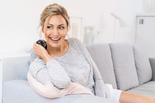 Масажор Beurer MG 10 massage ball with vibration, 2 intensity levels,for activation and regeneration of tense muscle groups, Penetrating soft-touch surface, 7,5 cm