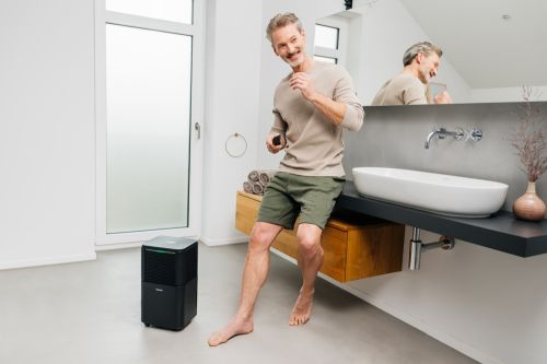 Влагоабсорбатор Beurer LE 150 Air Dehumidifier, up to 12 litre/day; rooms  30 m2 (72 m3); Laundry drying function; Removable tank: 2.0 l; Automatic mode; Night mode; Timer;  2 fan levels; Environmentally friendly refrigerant R290