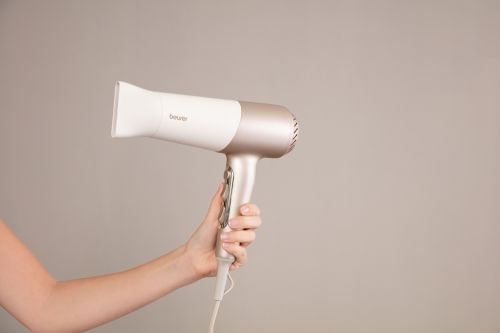 Сешоар Beurer HC 70  Hair dryer, 2100 W, Ionic function, Powerful DC motor, 2 attachments, 3 heat settings,2 blower settings, cold air, overheating protection, Removable safety filter