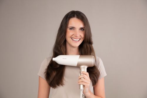 Сешоар Beurer HC 70  Hair dryer, 2100 W, Ionic function, Powerful DC motor, 2 attachments, 3 heat settings,2 blower settings, cold air, overheating protection, Removable safety filter